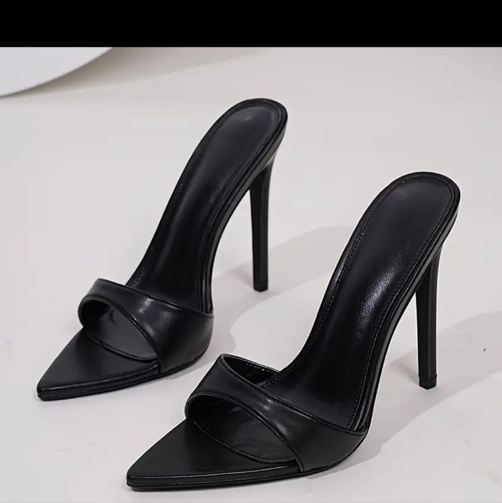 NWB Sexy Pointed Slide on Stilettos Sz 11